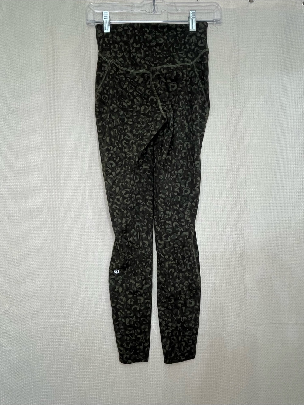 Lululemon High Rise Leggings Leopard Camo Deep Coal Multi - Size 4